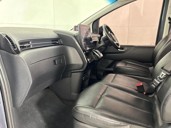 2022-Hyundai-Staria-22d-Elite-Auto image:8