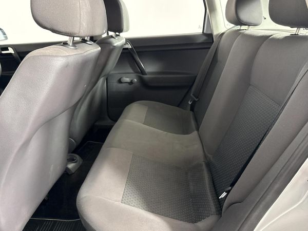 2013-Volkswagen-Polo-Vivo-16-Trendline-5-dr image:3