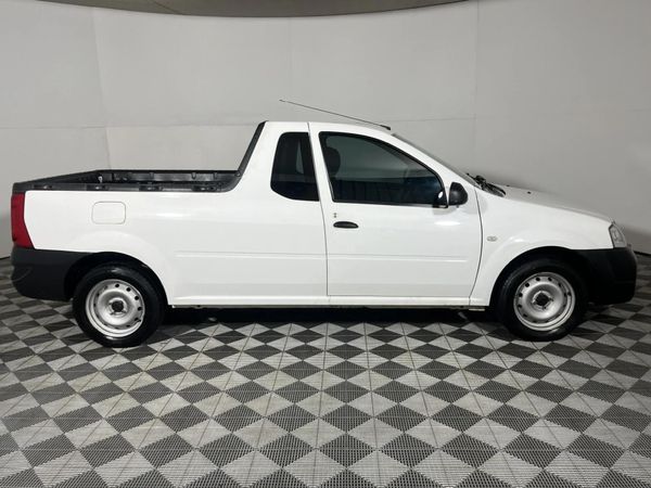 2021-Nissan-NP200-16 image:8