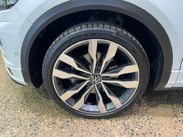 2022-Volkswagen-T-Roc-20-TSI-4M-R-Line-Auto image:8