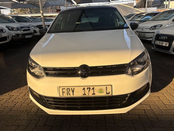 2020-Volkswagen-Polo-10-TSI-Comfortline image:1