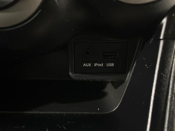 2013-Hyundai-i10-125-GLS-Fluid image:16