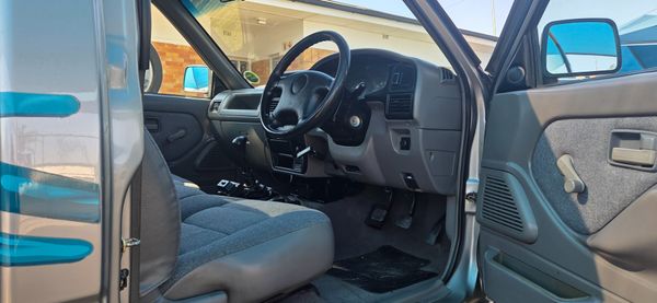 2000-Isuzu-KB-250D-LWB-LE-Single-Cab image:9