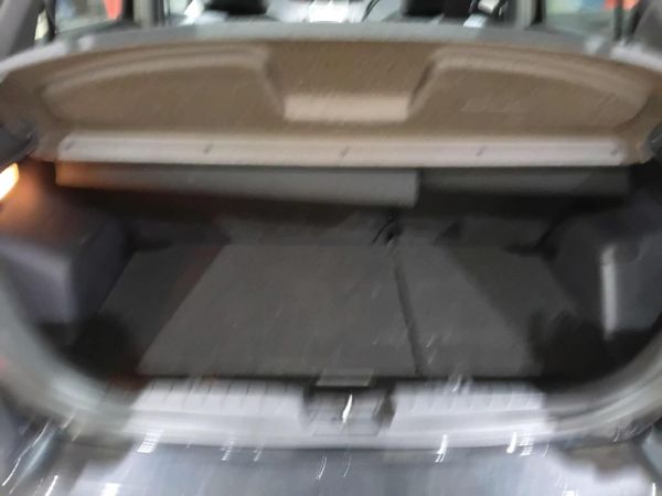 2006-Toyota-Yaris-T3-Spirit-Auto-5-dr image:9