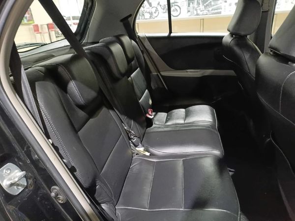 2006-Toyota-Yaris-T3-Spirit-Auto-5-dr image:14