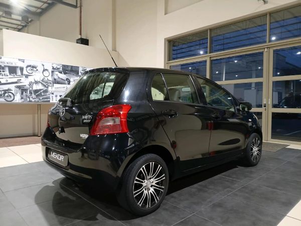 2006-Toyota-Yaris-T3-Spirit-Auto-5-dr image:2