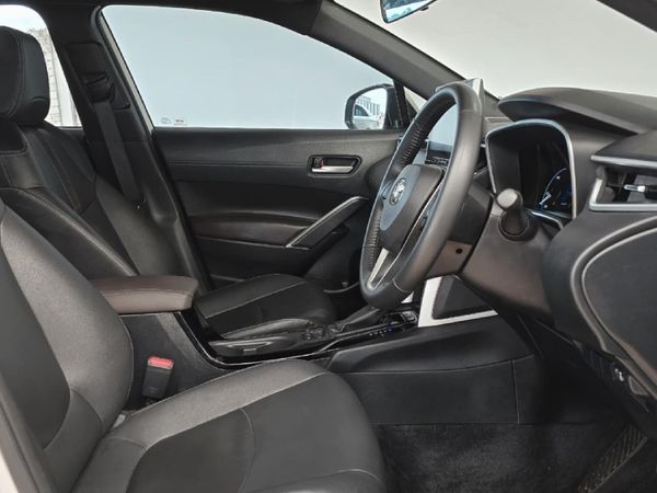 2025-Toyota-Corolla-Cross-18-XS-Hybrid image:13