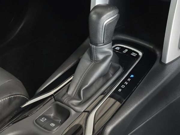 2025-Toyota-Corolla-Cross-18-XS-Hybrid image:18