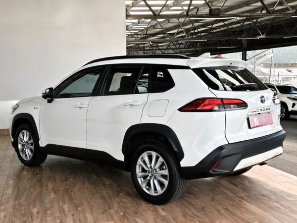 2025-Toyota-Corolla-Cross-18-XS-Hybrid image:5