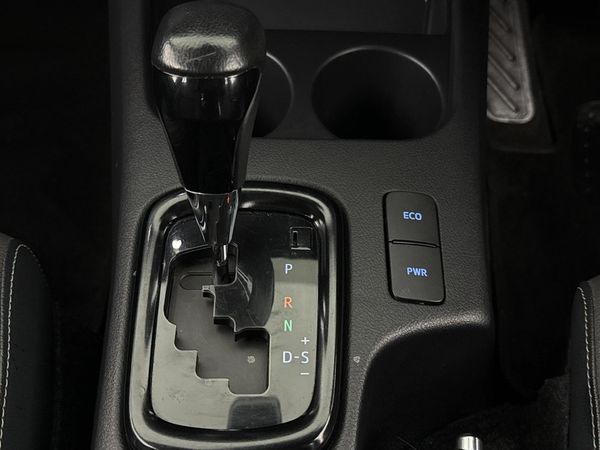 2024-Toyota-Hilux-28-GD-6-RB-Legend-Double-Cab-Auto-mhev image:10
