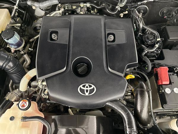 2024-Toyota-Hilux-28-GD-6-RB-Legend-Double-Cab-Auto-mhev image:13