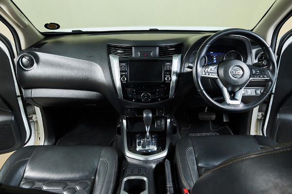 2022-Nissan-Navara-25-DDTi-LE-Plus-Auto-Double-Cab image:9