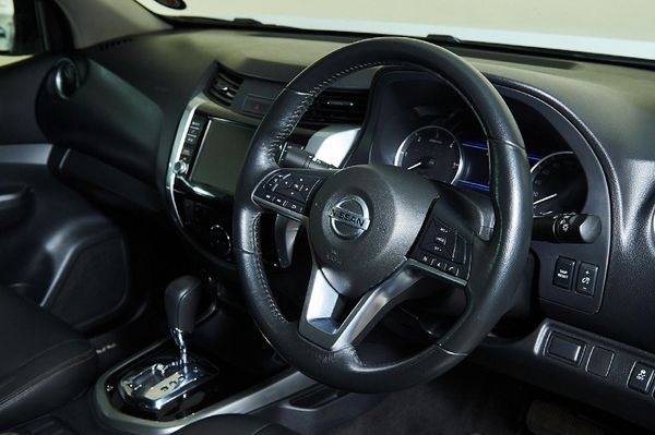 2022-Nissan-Navara-25-DDTi-LE-Plus-Auto-Double-Cab image:10
