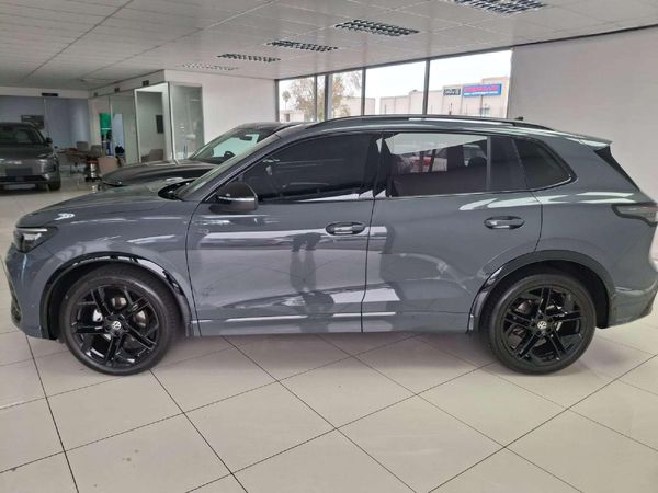 2025-Volkswagen-Tiguan-14TSI-R-Line image:3