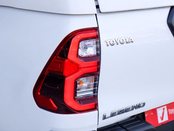 2025-Toyota-Hilux-28-GD-6-Raised-Body-Legend-Auto-Double-Cab image:10