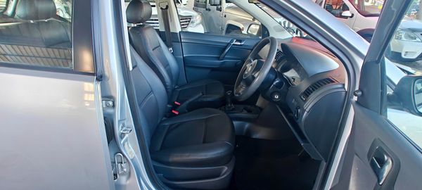 2011-Volkswagen-Polo-Vivo-14-Blueline-5-dr image:5