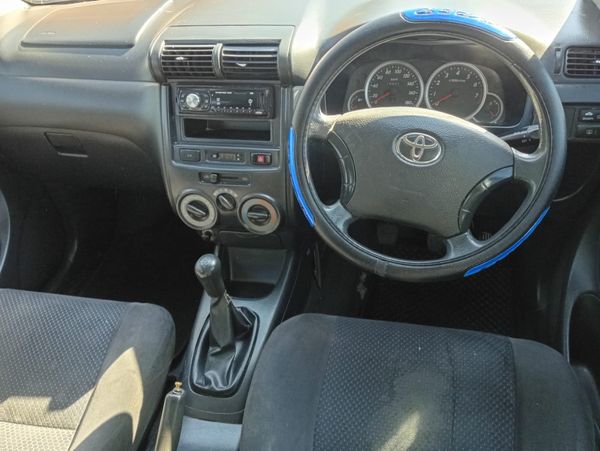 2011-Toyota-Avanza-15-SX image:9