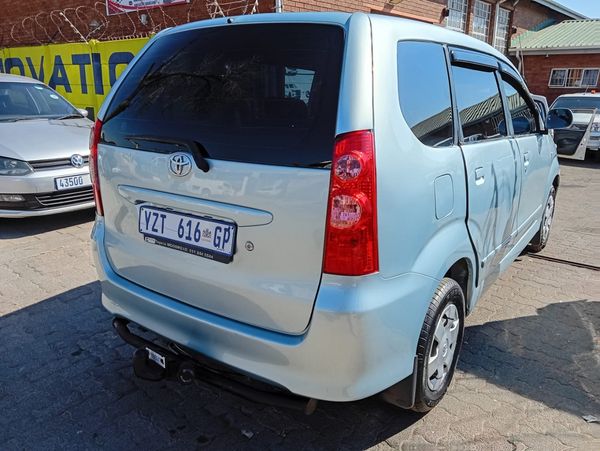 2011-Toyota-Avanza-15-SX image:4