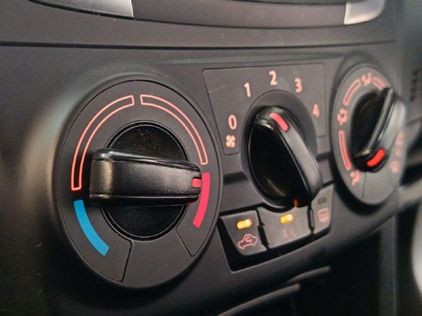 2025-Suzuki-Ciaz-15-GL image:15