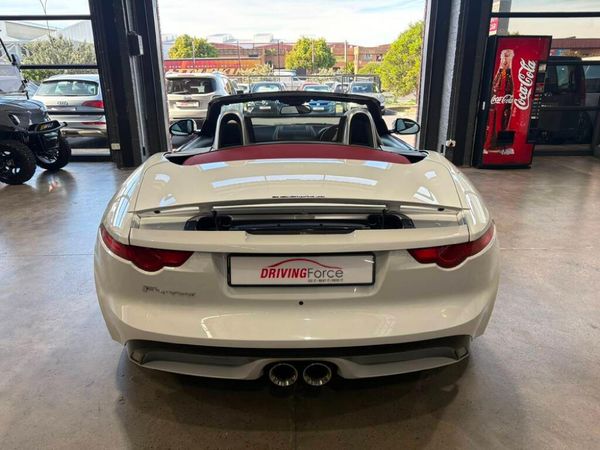 2014-Jaguar-F-Type-30-V6-Convertible image:5