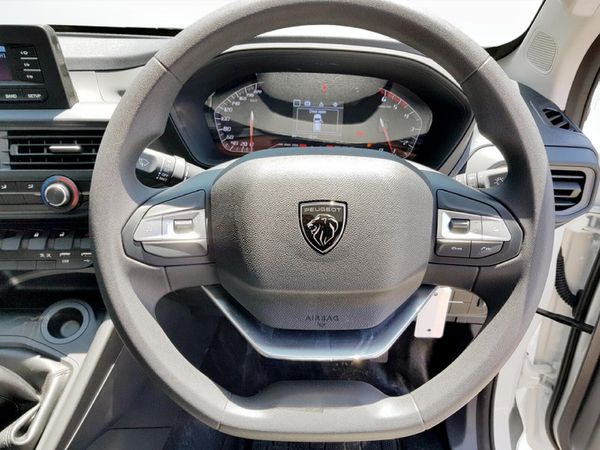 2026-Peugeot-Landtrek-19D-Professional-Single-Cab image:10