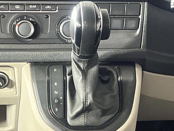 2020-Volkswagen-Kombi-T6-20-TDI-Auto-103kW-Trendline-Plus image:10