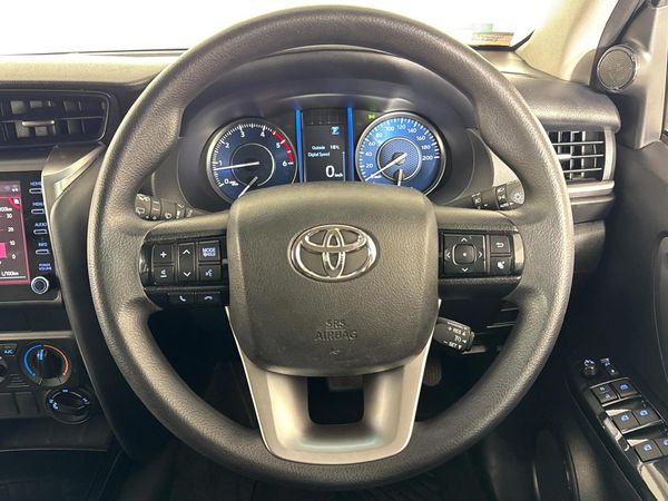 2023-Toyota-Fortuner-24-GD-6-4x4-Auto image:11