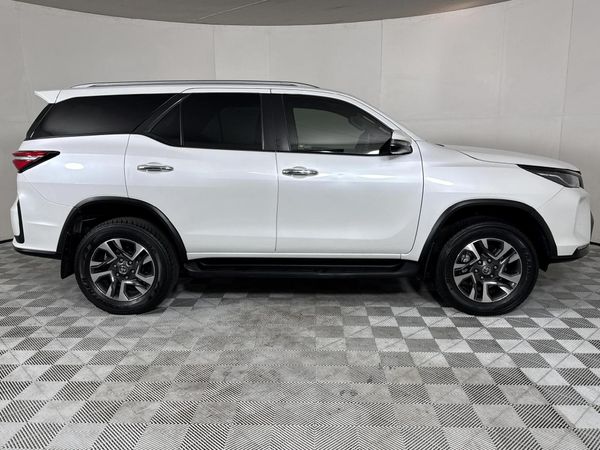 2023-Toyota-Fortuner-24-GD-6-4x4-Auto image:16