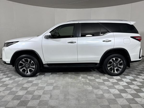 2023-Toyota-Fortuner-24-GD-6-4x4-Auto image:18