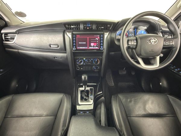 2023-Toyota-Fortuner-24-GD-6-4x4-Auto image:1