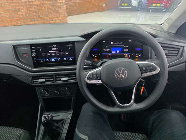 2025-Volkswagen-Polo-10-TSI image:7