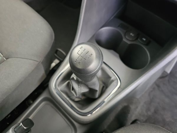 2026-Volkswagen-Polo-Vivo-14 image:6
