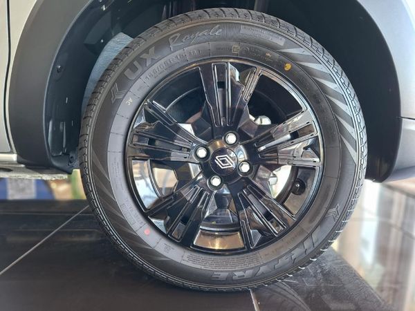 2026-Renault-Triber-10-Techno image:3