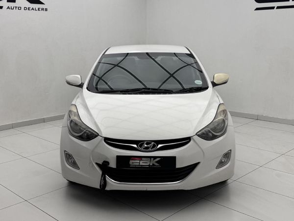 2012-Hyundai-Elantra-16 image:1