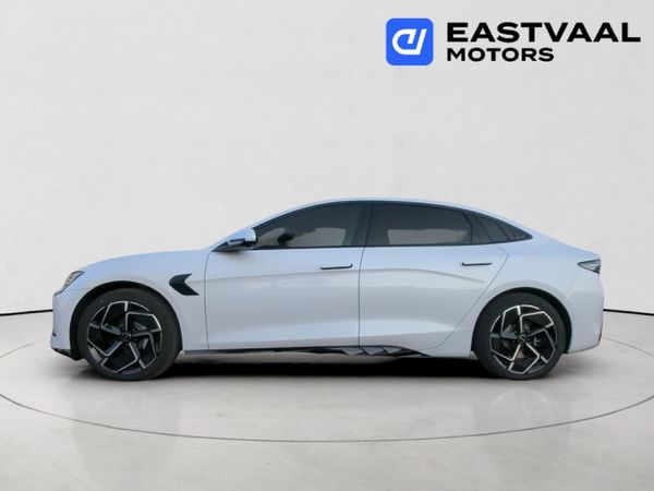 2026-BYD-Seal-AWD image:3