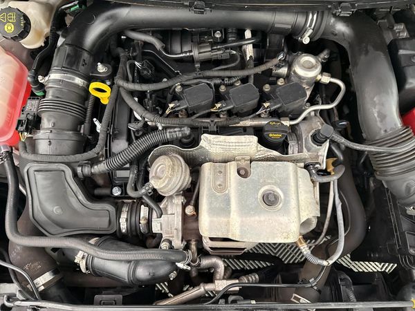 2017-Ford-Fiesta-10-EcoBoost-Titanium-Auto-5-dr image:9