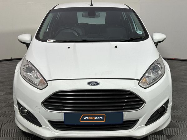 2017-Ford-Fiesta-10-EcoBoost-Titanium-Auto-5-dr image:11
