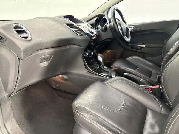 2017-Ford-Fiesta-10-EcoBoost-Titanium-Auto-5-dr image:6