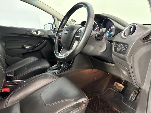 2017-Ford-Fiesta-10-EcoBoost-Titanium-Auto-5-dr image:7