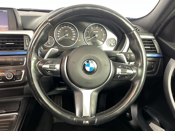2014-BMW-3-Series-320d-M-Sport-Auto image:12