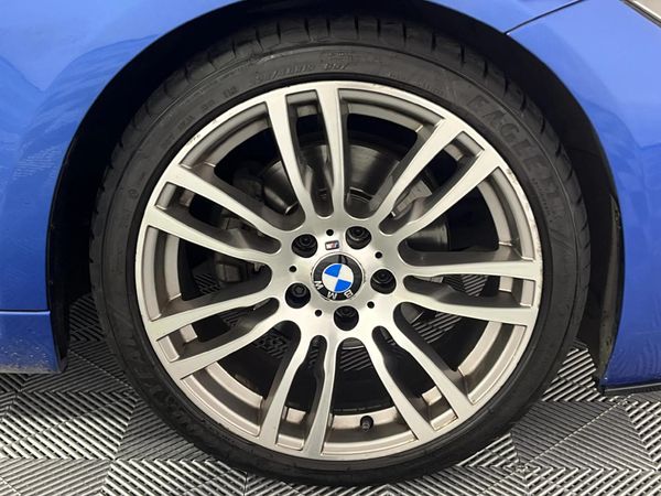 2014-BMW-3-Series-320d-M-Sport-Auto image:5