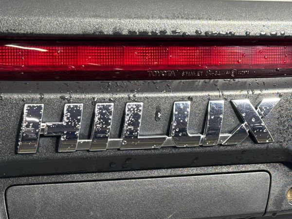 2023-Toyota-Hilux-28-GD-6-Raised-Body-Legend-RS-4x4-Auto-Double-Cab image:11