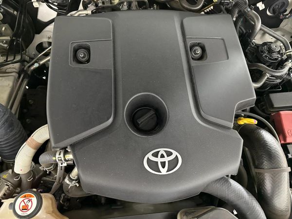 2023-Toyota-Hilux-28-GD-6-Raised-Body-Legend-RS-4x4-Auto-Double-Cab image:14