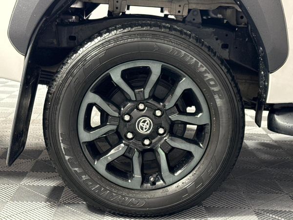 2023-Toyota-Hilux-28-GD-6-Raised-Body-Legend-RS-4x4-Auto-Double-Cab image:7