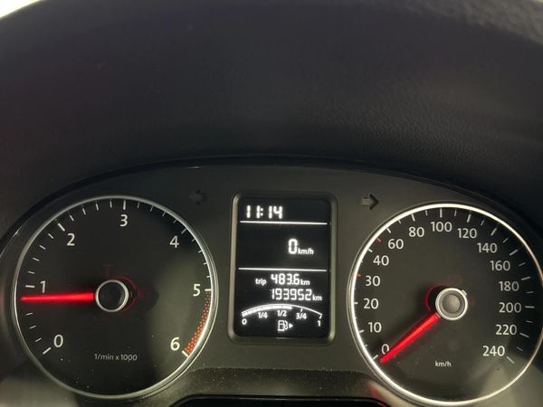 2012-Volkswagen-Polo-12-TDI-Bluemotion-5-dr image:2
