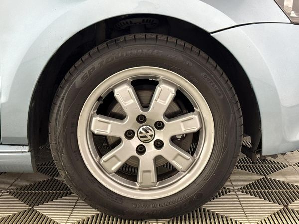 2012-Volkswagen-Polo-12-TDI-Bluemotion-5-dr image:5