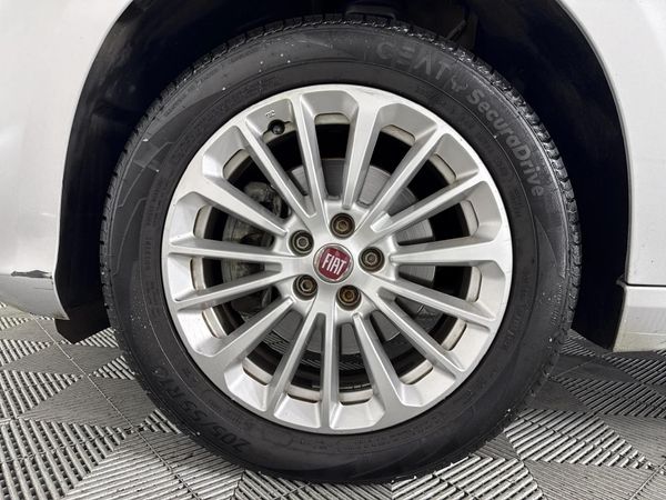 2021-Fiat-Tipo-City-Life-16-Auto image:4