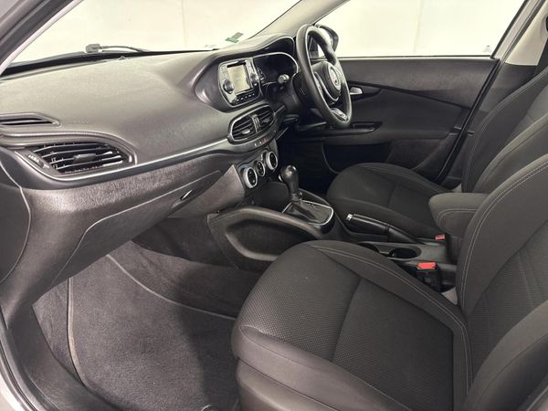 2021-Fiat-Tipo-City-Life-16-Auto image:8