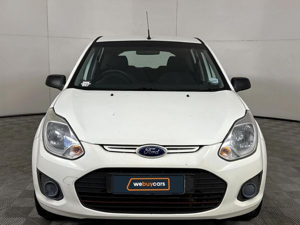 2014-Ford-Figo-14-Ambiente image:13