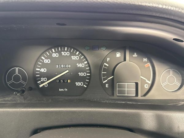2001-Toyota-Tazz-130 image:2